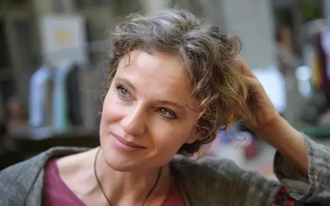 Lia Bugnar recunoaște că se simțea complexată când era manechin. Cum se menține în formă la 56 de ani: „Am o adevărată sală acasă. Fac sport constant, de tot felul”