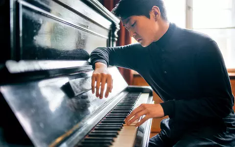 Pianistul Seong-Jin Cho debutează în România la Festivalul Enescu, alături de Orchestra dell’Accademia Nazionale di Santa Cecilia din Roma 
