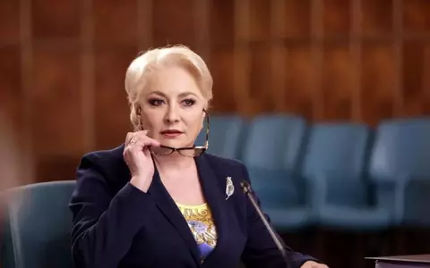 Imagini rare cu Viorica Dăncilă din tinerețe, din perioada în care l-a adoptat pe fiul ei. Era brunetă și avea părul ondulat
