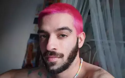 David Pușcaș, fiul adoptiv al Luminiței Anghel, în scandal pe TikTok cu o cântăreață: "Nesimțito, tu stai să mă judeci" / "Te dau în judecată, jar mănânci"