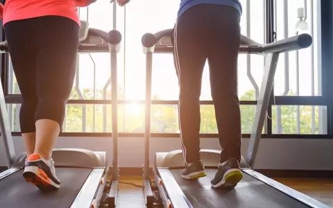Care sunt exercițiile fizice care ard cele mai multe calorii