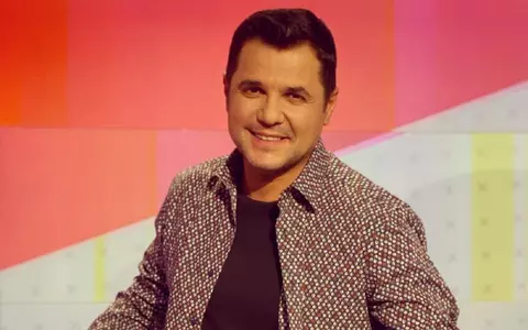 Cove revine pe micul ecran, cu o nouă emisiune. Ce show va prezenta și când începe: „Suspansul și distracția merg mână în mână”