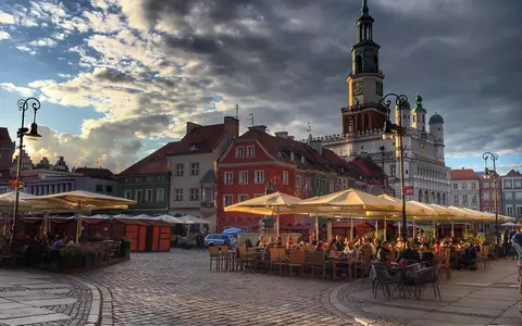 De ce să vizitezi Poznań, una dintre cele mai vibrante destinații din Polonia: tradiții vii, festivaluri și experiențe autentice