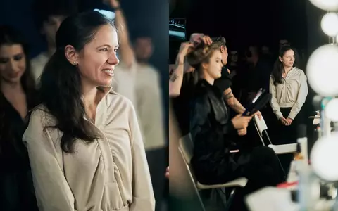 Mirabela Grădinaru, apariție elegantă la Romanian Fashion Week. Prima Doamnă a purtat pantaloni și o bluză semnată de un designer român