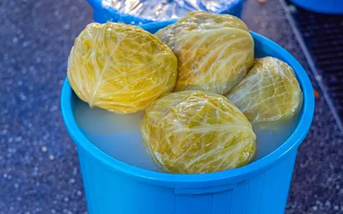 De ce se înmoaie varza murată și cum o salvezi