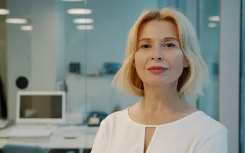 eJobs România: Tot mai mulți angajați 45+ se întorc pe piața muncii. Un milion de aplicări de la începutul anului