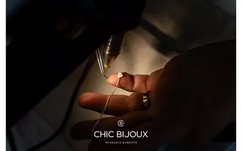 Emoția din spatele bijuteriilor personalizate Chic Bijoux