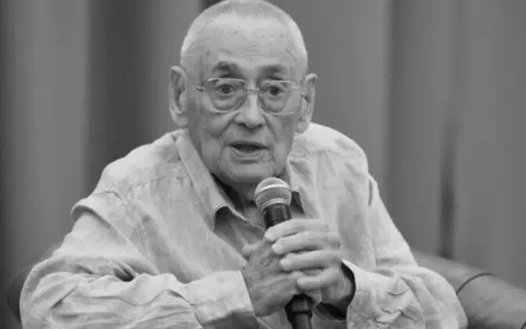 Horia Moculescu, interviu de excepție în VIVA!, în noiembrie 2023. Ne-a primit la el acasă și și-a spus toată povestea vieții lui, despre muzică, drame, căsnicii, reușite, eșecuri: ”Atunci am albit. Aveam 22 de ani” / EXCLUSIV