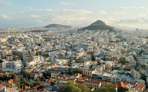 Escapadă epică în Atena. Ponturi pentru o vacanță de vis la poalele Acropolei, locul unde istoria prinde viață și gastronomia de cuerește