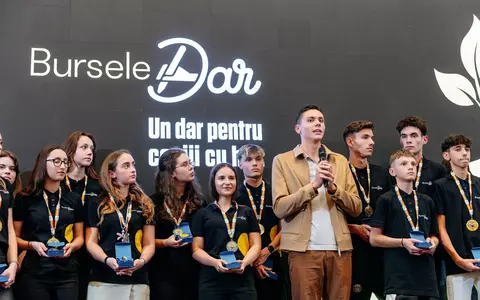 David Popovici, campion și la înot și la gesturi caritabile! Amalia Enache a dezvăluit totul despre actele de caritate pe care le-a făcut: "Casele construite, sumele strânse, ajutorul pe care îl oferă individual"