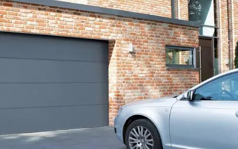 Uși de garaj sectionale rezidențiale – soluții premium KNZ Doors din România