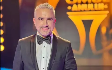 Cum arăta Zoli Toth acum mai bine de 20 de ani, la debutul trupei Sistem, cu părul roz și țepi în cap