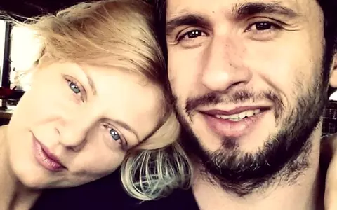 Povestea de dragoste dintre Dana Nălbaru și Dragoș Bucur. S-au căsătorit la 5 zile de când s-au cunoscut pe stradă, acum 21 de ani: "Cred în suflete-pereche"