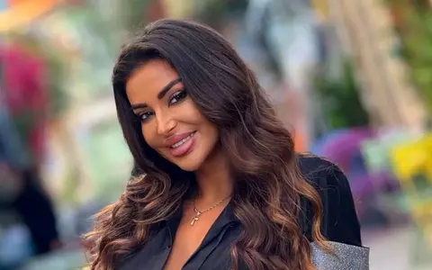 Elena Ionescu are un nou iubit după "relația toxică" cu grecul Giorgos Athanasiadis: "Sunt liniștită și fericită!". Cum s-au fotografiat cei doi, în Dubai