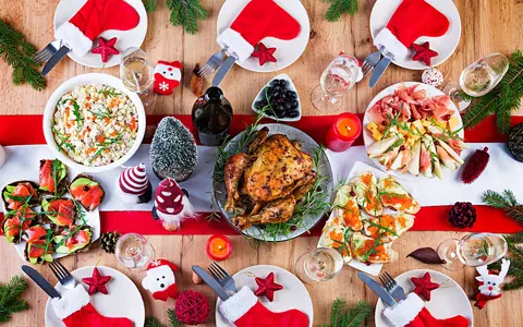Cum să mănânci ce vrei de pe masa de Crăciun fără să te îngrași: "Nu ar trebuie să ne interzicem niciun preparat". 7 reguli de bază pe care trebuie să le respecți