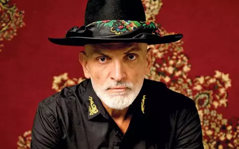 Prin ce experiențe dure a trecut Damian Drăghici la 18 ani, când a fugit din România comunistă: "Dacă nu ieșeam pe stradă să cânt, nu aveam bani nici măcar de mâncare" / EXCLUSIV