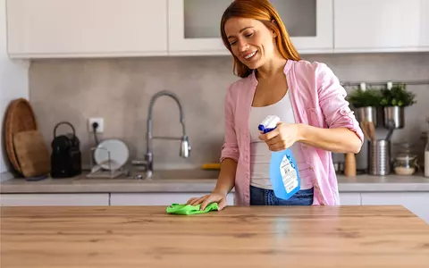 Detergenți profesionali care nu trebuie să-ți lipsească din gospodărie pentru a face curățenie cu plăcere