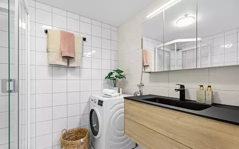 Eleganță funcțională: cum îți poți transforma baia într-un spațiu modern și armonios