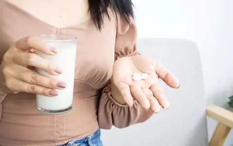 Medicamente pe care să nu le iei niciodată cu lapte sau iaurt