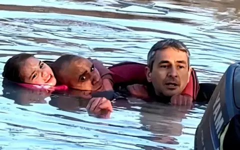 Mădălin Popescu, al doilea erou de la Craiova, mărturii emoționante despre salvarea fetiței din lacul înghețat: "Nu i-am dat drumul nicio clipă. Dacă exista riscul să se scufunde, făceam tot ce puteam ca să nu se întâmple"