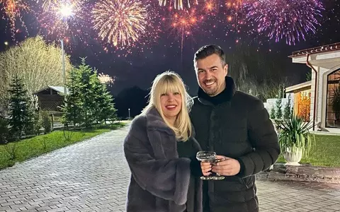 Elena Udrea a petrecut sărbătorile în orașul natal, Buzău, după mai bine de 10 ani: "Tot acasă te întorci". Cum s-a afișat alături de fiica ei și Adrian Alexandrov