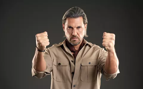 Adi Vasile, primul interviu de când este noul prezentator Survivor. Cum a primit propunerea și ce l-a făcut să accepte: „Căutam o nouă provocare. Se potrivește cu modul în care îmi doresc să îmi trăiesc viața” / EXCLUSIV