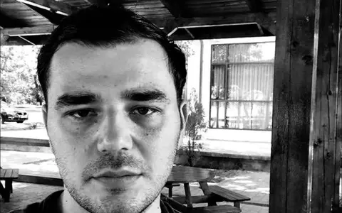 Medic stomatolog de 35 de ani, găsit mort în propriul cabinet din Călărași. Poliția a deschis o anchetă