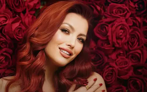 Elena Gheorghe a suferit enorm în copilărie, din cauza kilogramelor în plus: "Rămâi cu niște pitici pe creier cu care trebuie să te lupți toată viața, dacă nu rezolvi problema la timp". Ce dietă ține acum pentru a se menține / EXCLUSIV