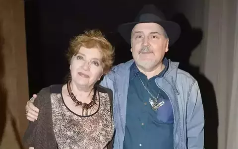 Eugen Cristea a împărțit de pomană la 9 luni de la moartea Cristinei Deleanu și recunoaște că îi resimte tot mai mai mult lipsa: ”E din ce în ce mai greu. Am fost la biserică, ne-am dus și la crematoriu și am împărțit de toate” / EXCLUSIV