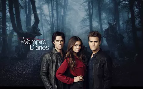 Cum arată acum actorii din „The Vampire Diaries”. Prin ce transformări au trecut protagoniștii la 16 ani de la primele episoade/ Serialul a devenit din nou viral pe Netflix