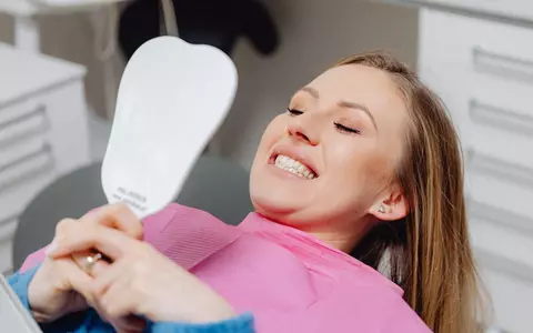 Planificarea Financiară Inteligentă: Cum să Transformi Zâmbetul cu Fațete Dentare