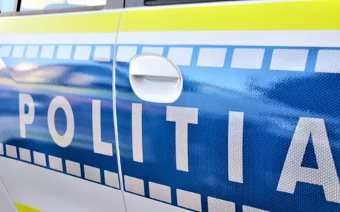 Doi copii de 5 ani au murit, în București, după ce au căzut de la etaj. Cu cine erau în casă în momentul tragediilor / Detalii despre securizarea ferestrelor