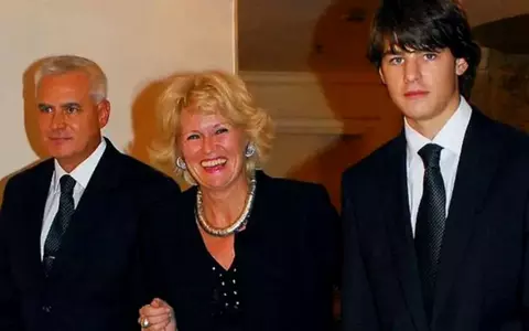 Cum arată și cu ce se ocupă fiul Monicăi Tatoiu: "Este frumos și deștept, doar e crescut de mă-sa!"/ Victoraș Tatoiu are 31 de ani și a studiat în Marea Britanie și Italia