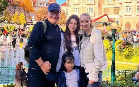 Irina Ponta a împlinit 18 ani! Mesajul emoționant dedicat de Daciana Sârbu fiicei sale și a lui Victor Ponta: "Indiferent unde te poartă viața sau ce alegi, voi fi mereu lângă tine"