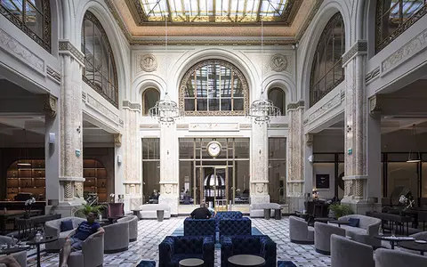 The Marmorosch Bucharest, Autograph Collection aduce arta contemporană în prim-plan printr-o instalație imersivă de primăvară