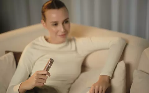 The art of slowing down: Ploom AURA, un dispozitiv pentru redefinirea momentelor tale de pauză