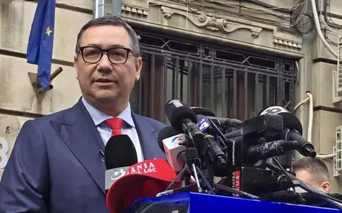Victor Ponta, despre moțiunea PSD-AUR: "Dacă rămâne aceeaşi coaliţie fără domnul Bolojan, sincer cred că e o greşeală. Ce se întâmplă de miercuri? Cine se ocupă de țară?"