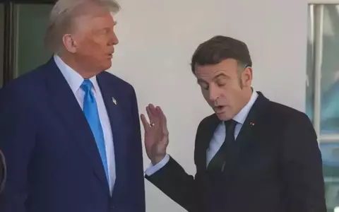 Donald Trump, atac virulent la adresa lui Emmanuel Macron: "Soția îl tratează extrem de urât și abia își revine după o dreaptă la falcă!" / Motivul tensiunii dintre ei și reacția liderului francez