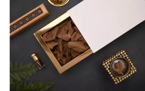 Parfumuri oud orientale: 6 pași pentru a înțelege beneficiile oud-ului și să alegi aroma potrivită