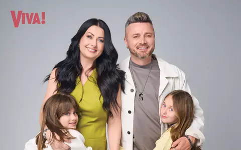 Gabriela Cristea, Tavi Clonda și fetele lor, pictorial aniversar, la 11 ani de căsnicie, în VIVA! de mai: "Viața mea se împarte înainte de copii și după copii. Încercăm să nu se schimbe respectul și iubirea unul față de celălalt" / EXCLUSIV