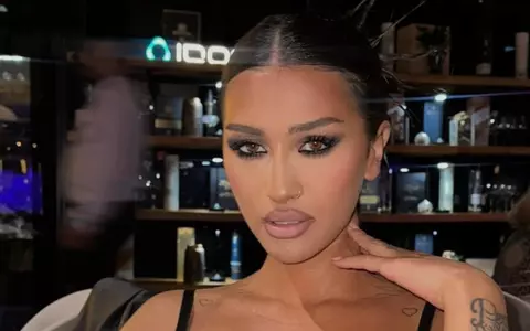 Yasmin Awad s-a luat la bătaie cu o femeie, într-un club din București. Cum a ajuns fosta concurentă de la Survivor în acest conflict