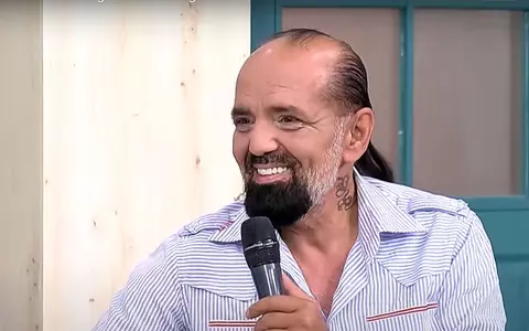 Daniel Iordăchioaie povestește cum a ajuns să cânte unui mort chiar din groapă: „M-am băgat de frică. Groapa era adâncă de doi metri, iar pământul era deasupra mea”