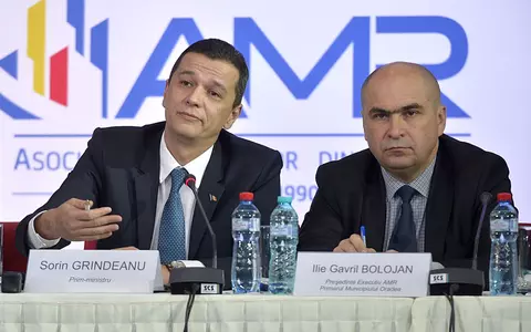 Ilie Bolojan nu demisionează până la finalul interimatului. Declarația pentru care a fost aplaudat de liberali: „Să îi transmiteți domnului Grindeanu!”