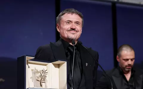 Cristian Mungiu, probleme în aeroport din cauza trofeului câștigat la Cannes, la revenirea din Franța: „Am dat peste singurul francez care nu știa ce e un Palme d’Or”