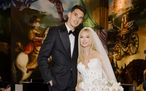 Primele imagini de la nunta Andreei Bălan cu Victor Cornea! Ce mesaj cu semnificație specială a fost brodat pe una dintre cele patru rochii de mireasă și ce gest au făcut părinții mirelui