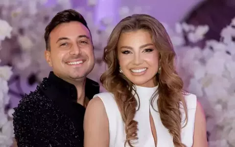 Valentin Sanfira, mesaj în fața a 5 mii de oameni, după ce a divorțat de Codruța Filip: ”Dumneavoastră m-ați făcut mare. Mă înclin! Sălile sunt pline chiar dacă trăim vremuri nu tocmai bune”
