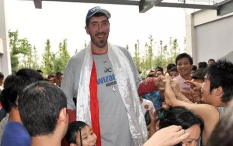 Cum arată Ghiță Mureșan la 55 de ani și cu ce se ocupă de când s-a retras din baschetul profesionist: "Când sunt aici, acasă e România, când sunt în România, acasă e aici. Trăiesc în America de 32 de ani"