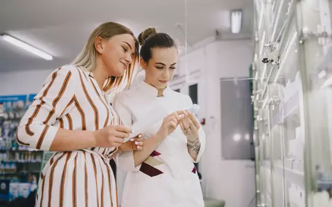 Cum recunoști un parfum cu personalitate care să reziste întreaga zi