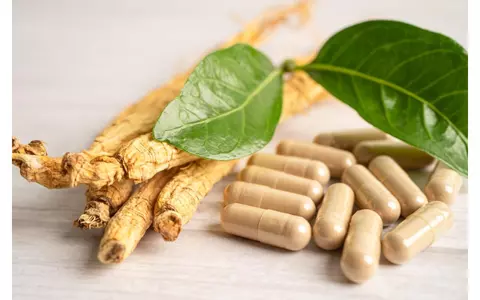 Ginseng: stimulent natural pentru energie și concentrare