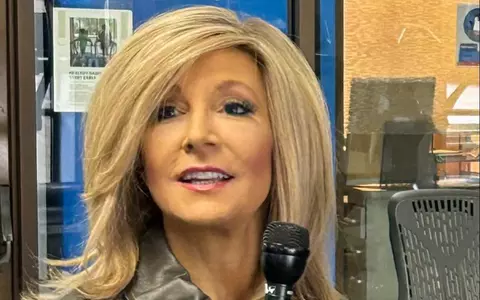 A murit Liz Bonis, celebră prezentatoare TV americană specializată în sănătate: „A luptat cu mult curaj împotriva cancerului”